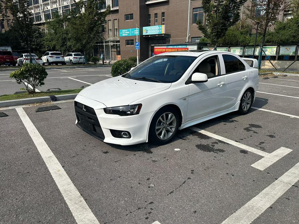 Mitsubishi Lancer EX