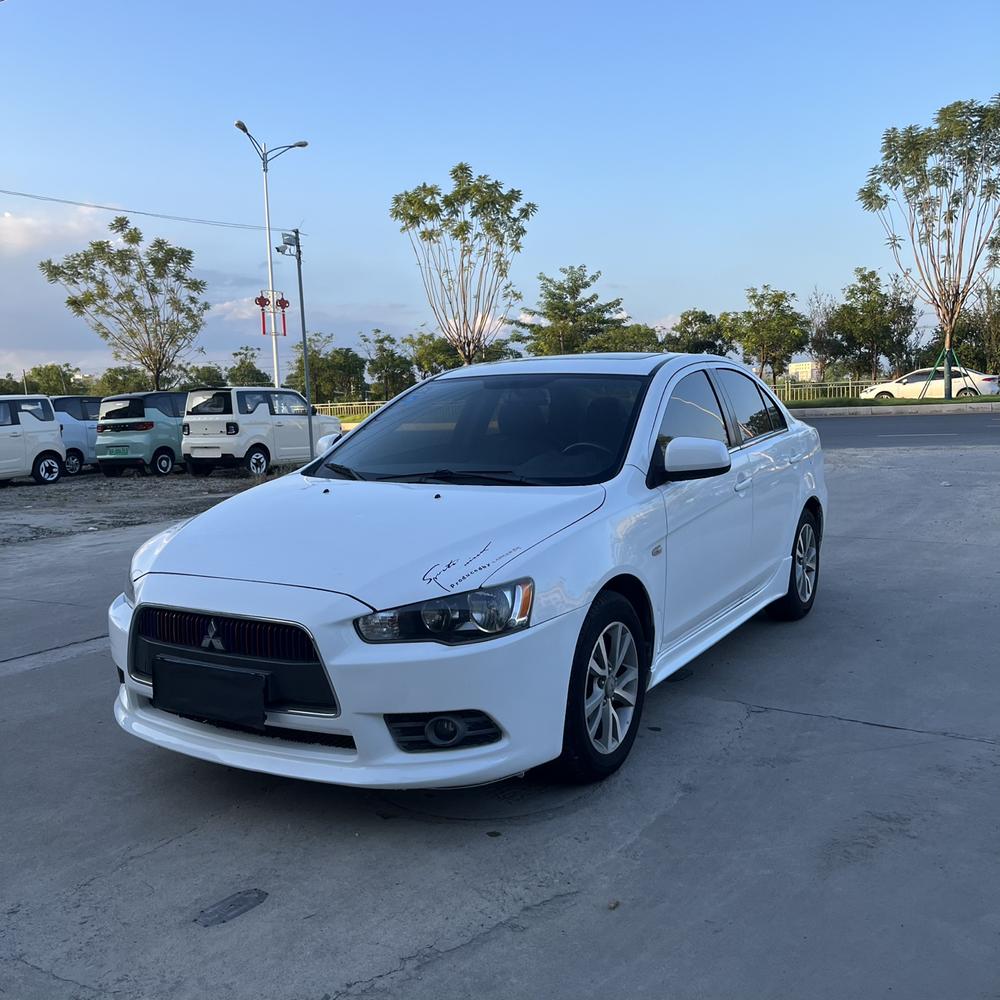 Mitsubishi Lancer EX