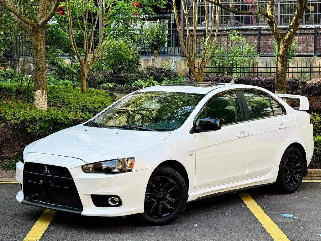 Mitsubishi Lancer EX