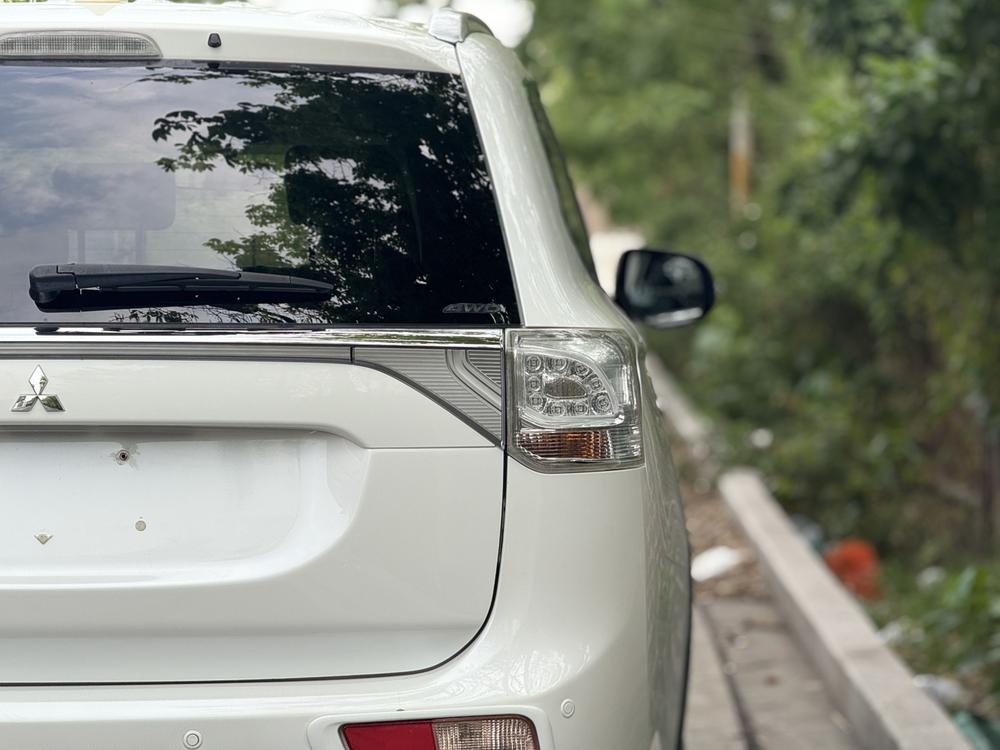 Mitsubishi Outlander (Import)