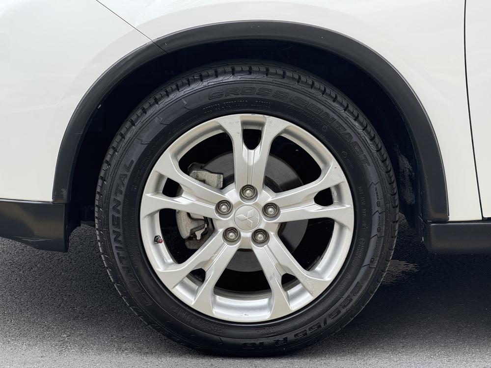 Mitsubishi Outlander (Import)