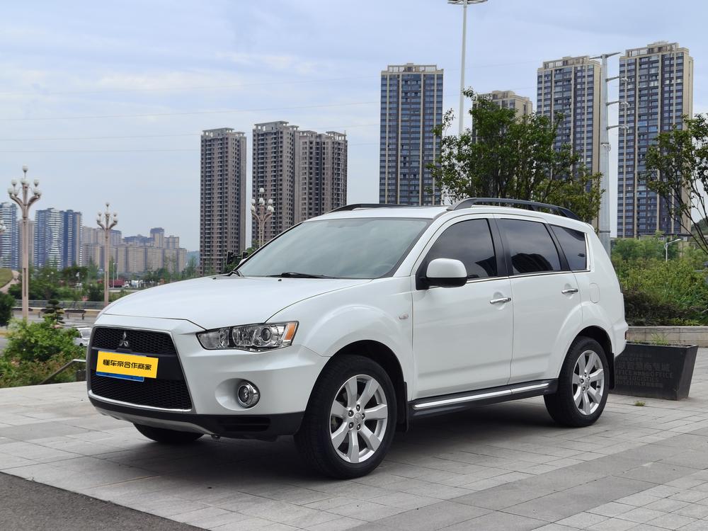 Mitsubishi Outlander (Import)