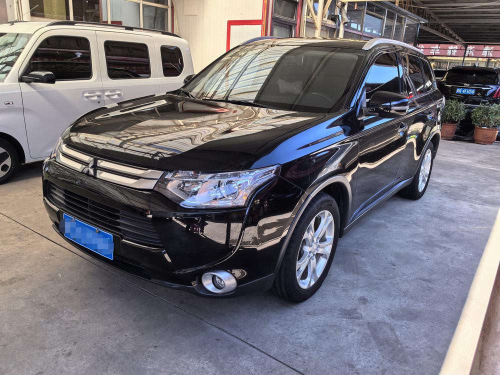 Mitsubishi Outlander (Import)