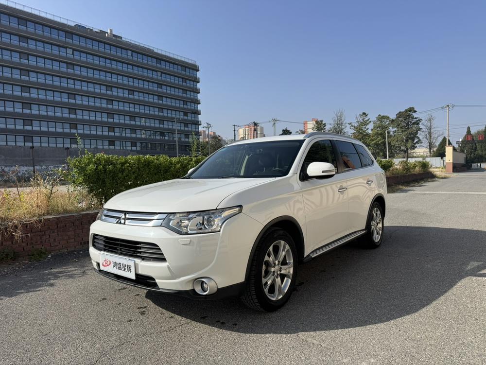 Mitsubishi Outlander (Import)