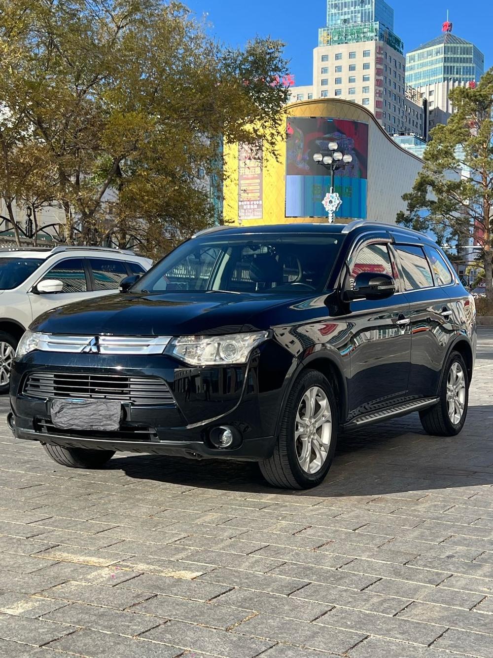 Mitsubishi Outlander (Import)