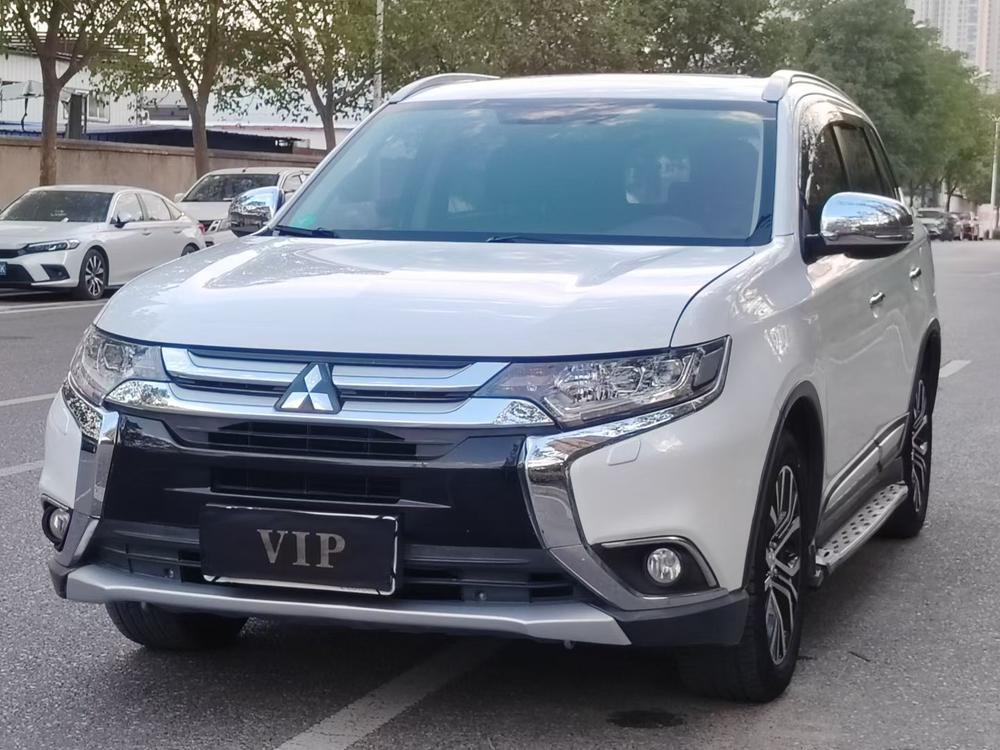 Mitsubishi Outlander (Import)