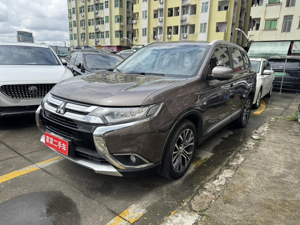 Mitsubishi Outlander