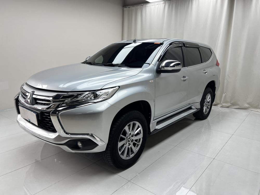 Mitsubishi Pajero Sport (Import)
