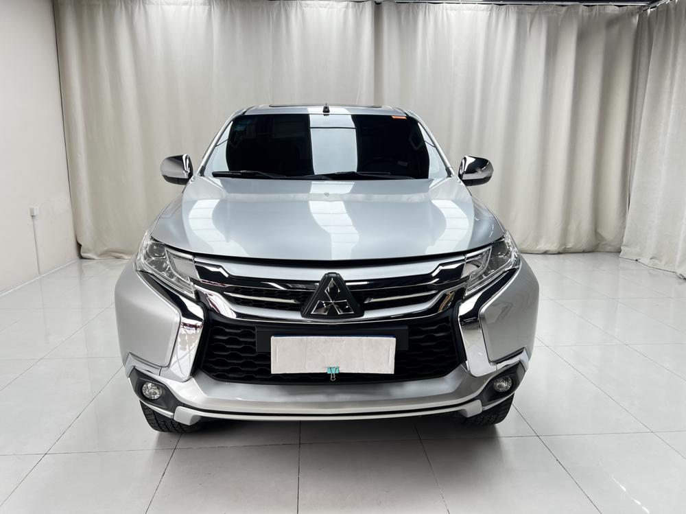 Mitsubishi Pajero Sport (Import)