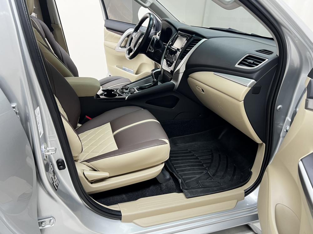Mitsubishi Pajero Sport (Import)