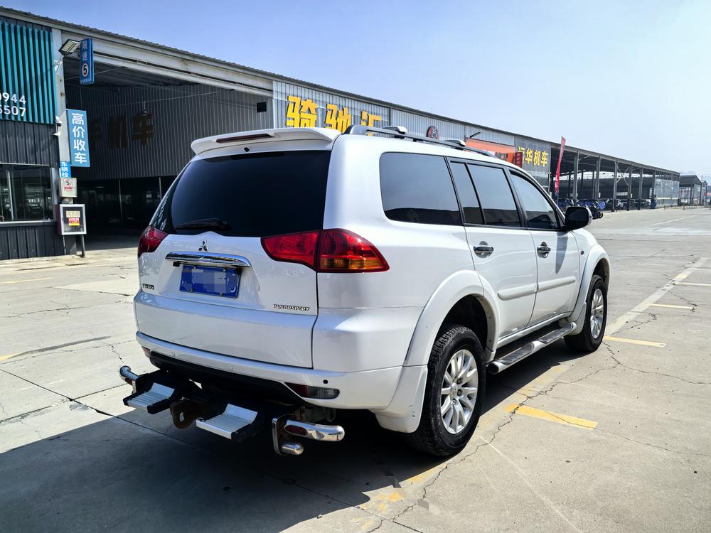 Mitsubishi Pajero Sport