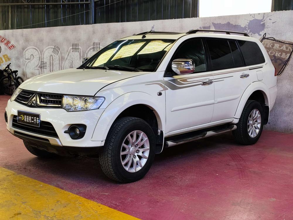 Mitsubishi Pajero Sport