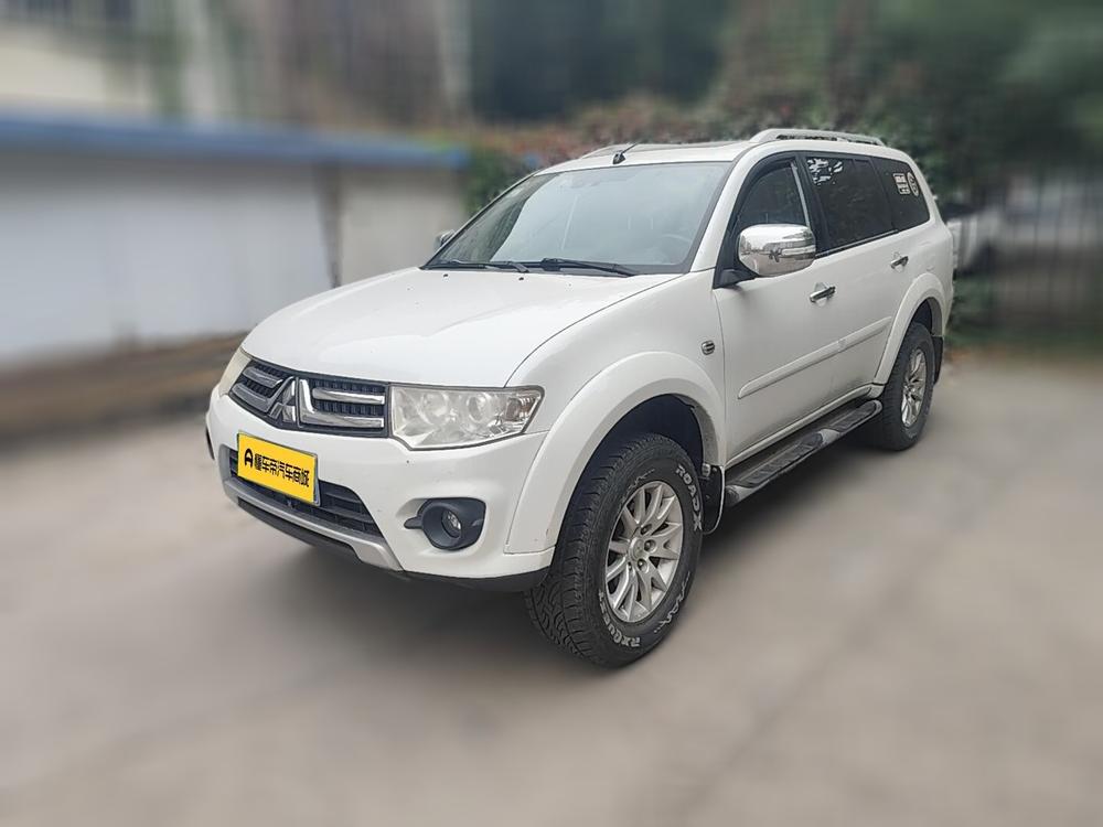 Mitsubishi Pajero Sport