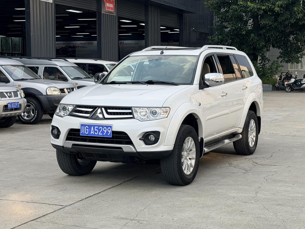 Mitsubishi Pajero Sport
