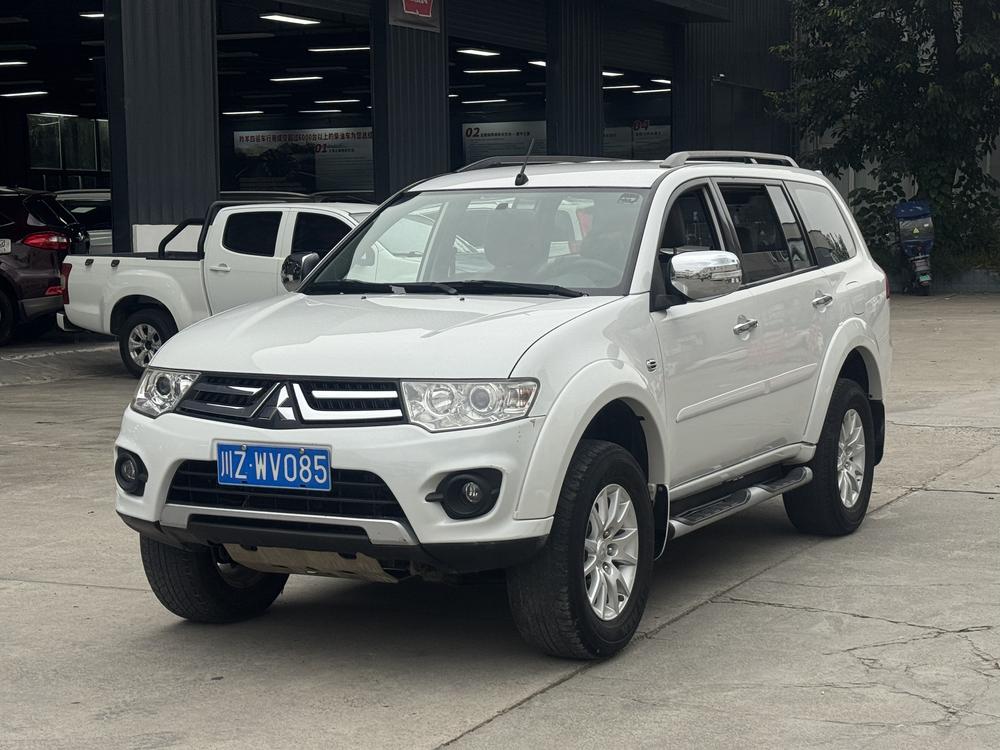 Mitsubishi Pajero Sport