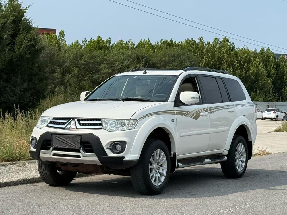 Mitsubishi Pajero Sport