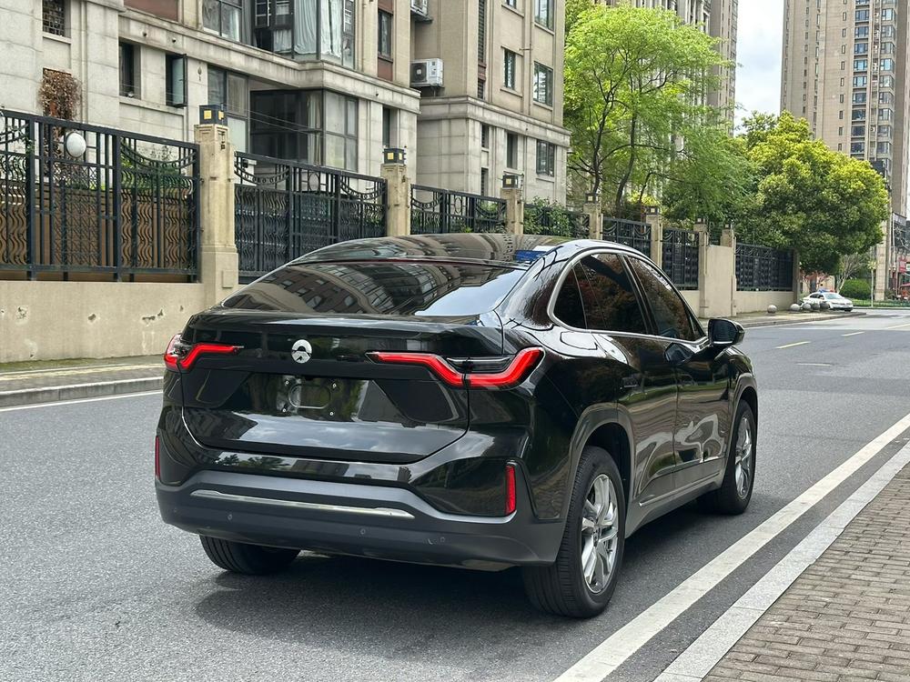 NIO NIO EC6