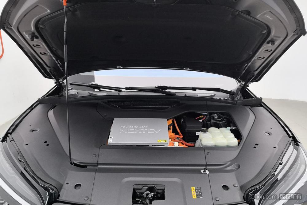 NIO NIO EC6