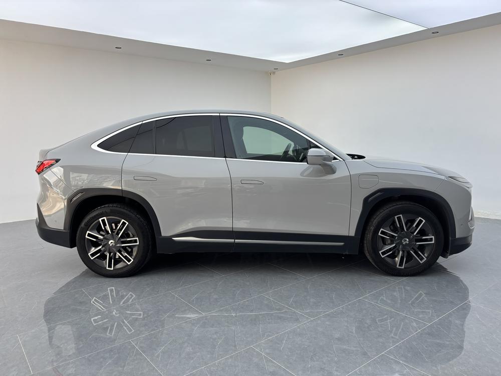 NIO NIO EC6