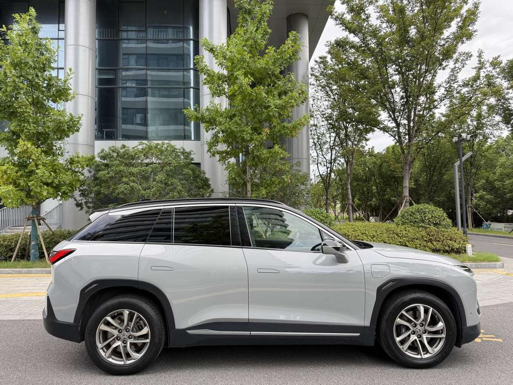 NIO NIO ES6
