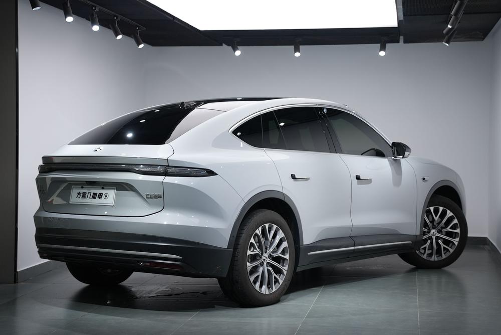 NIO NIO EC6