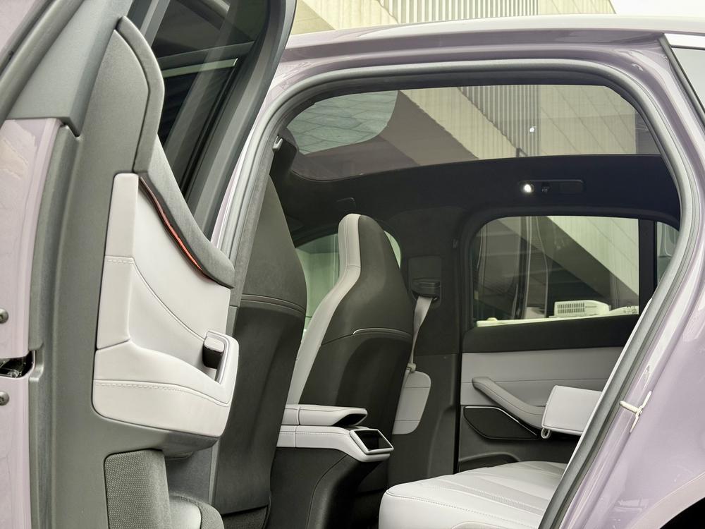 NIO NIO EC6