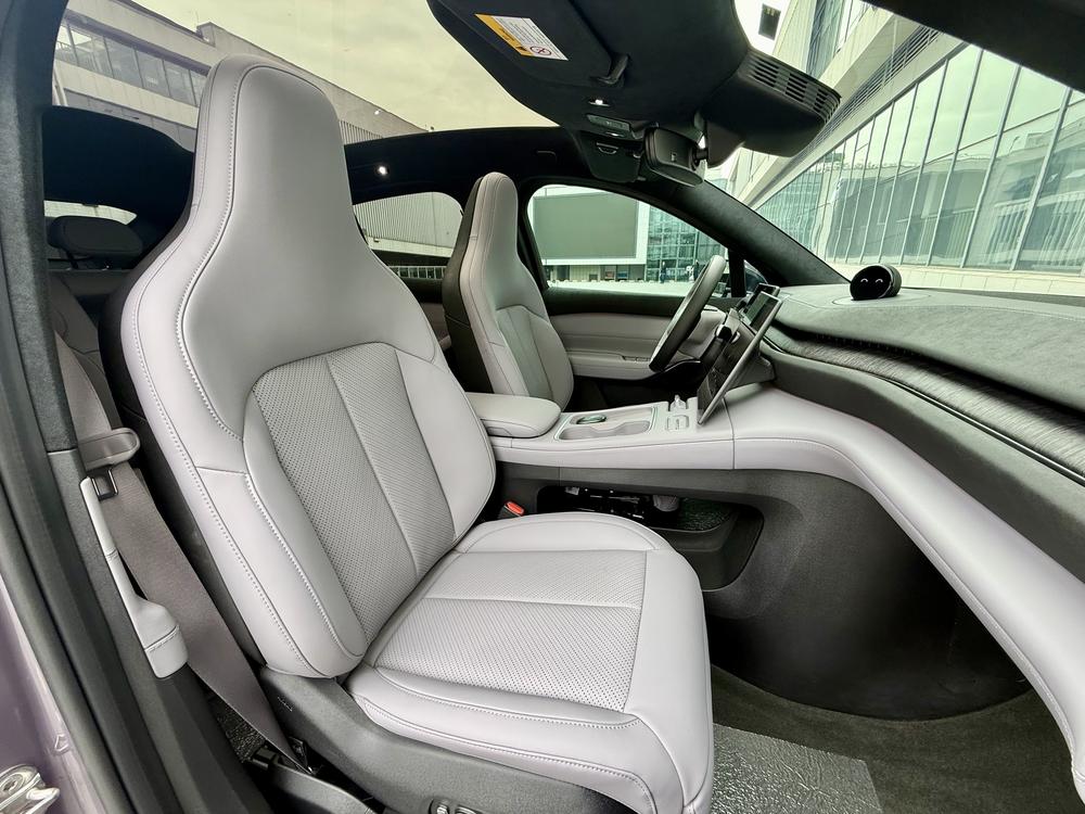 NIO NIO EC6