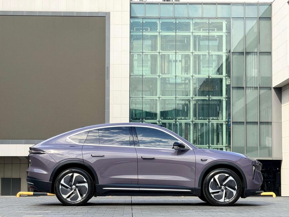 NIO NIO EC6