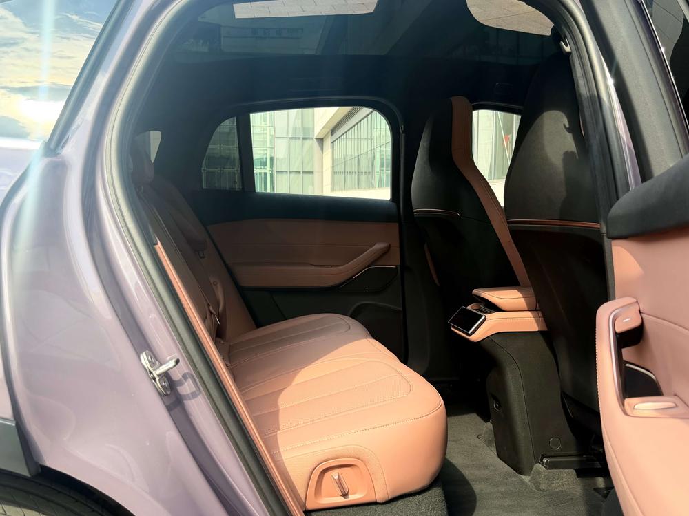 NIO NIO EC6