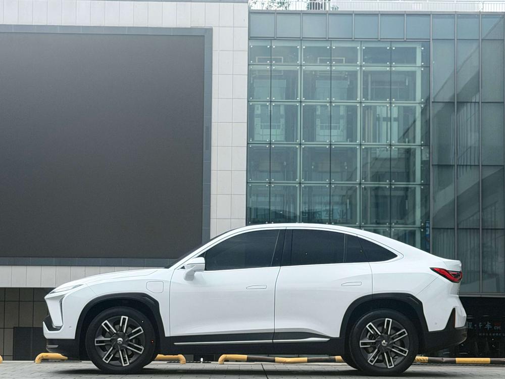 NIO NIO EC6