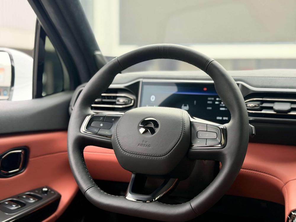 NIO NIO EC6