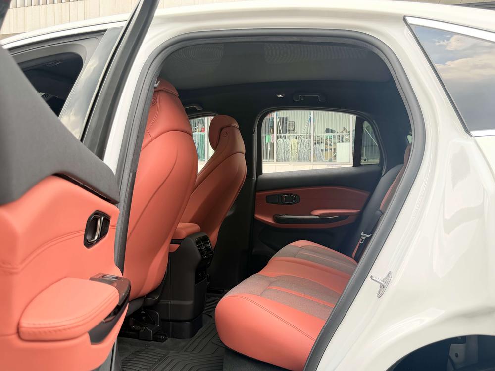 NIO NIO EC6