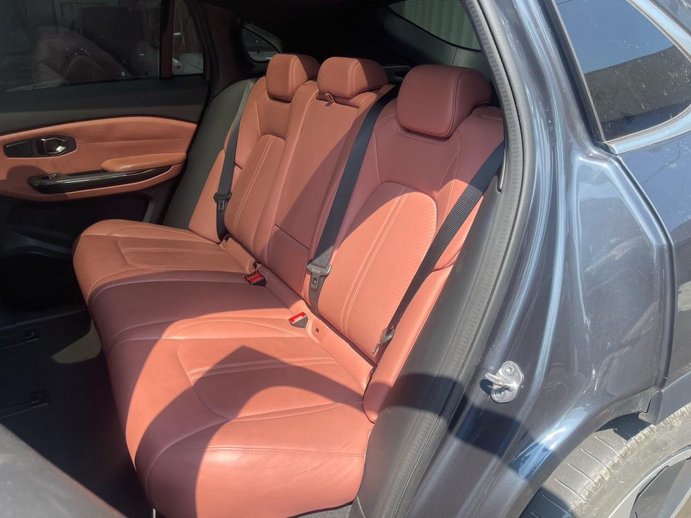 NIO NIO EC6