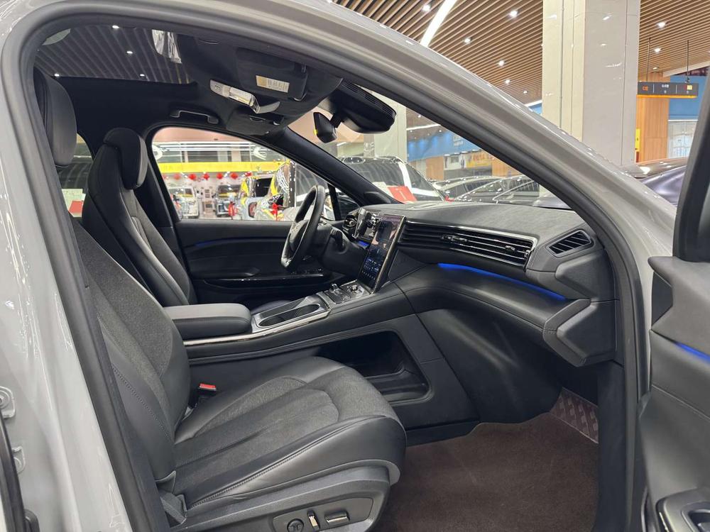 NIO NIO EC6