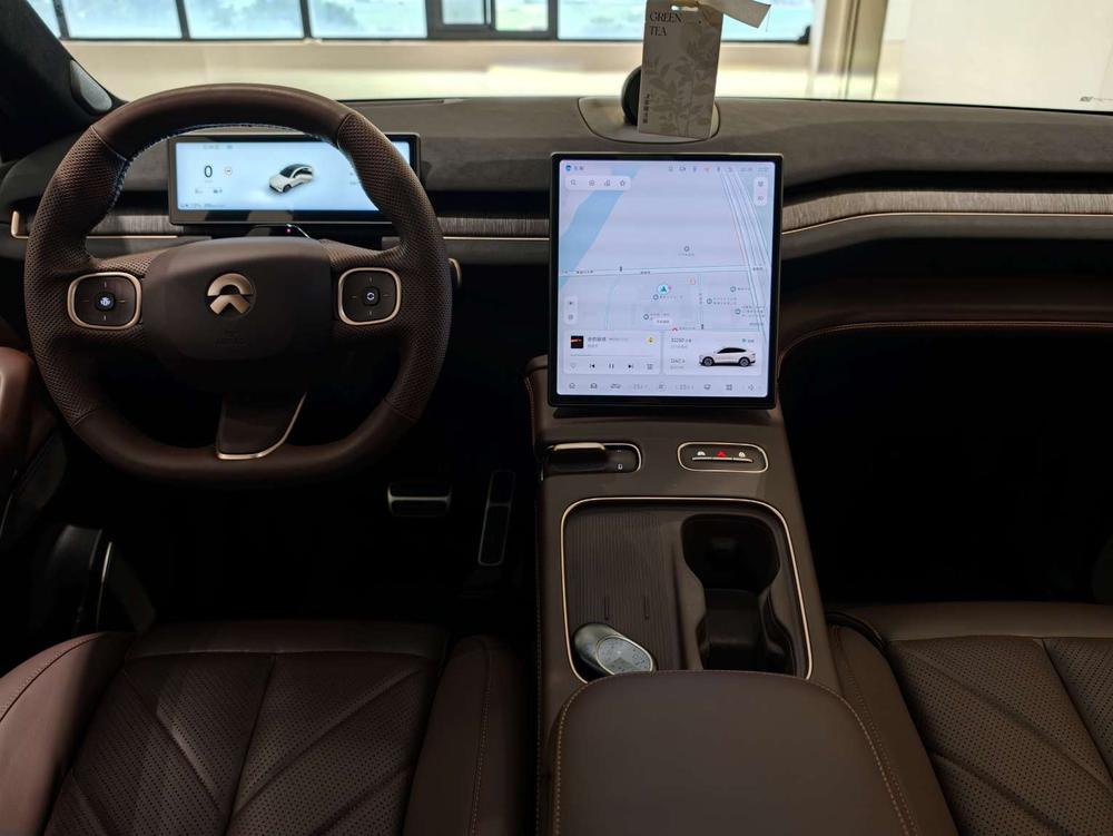NIO NIO EC7