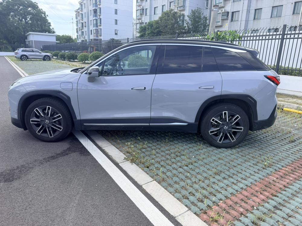 NIO NIO ES6