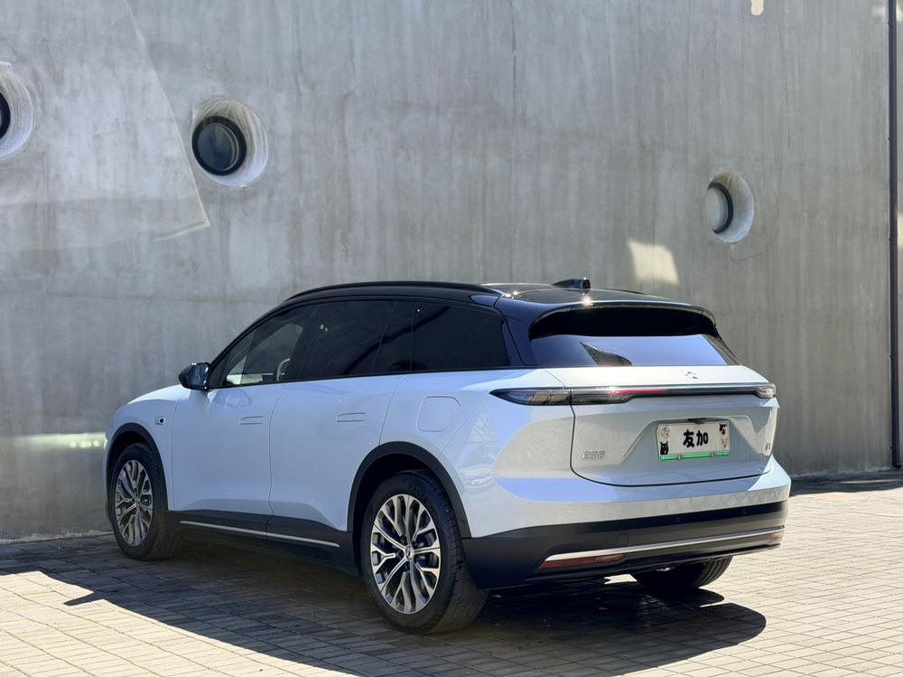 NIO NIO ES6
