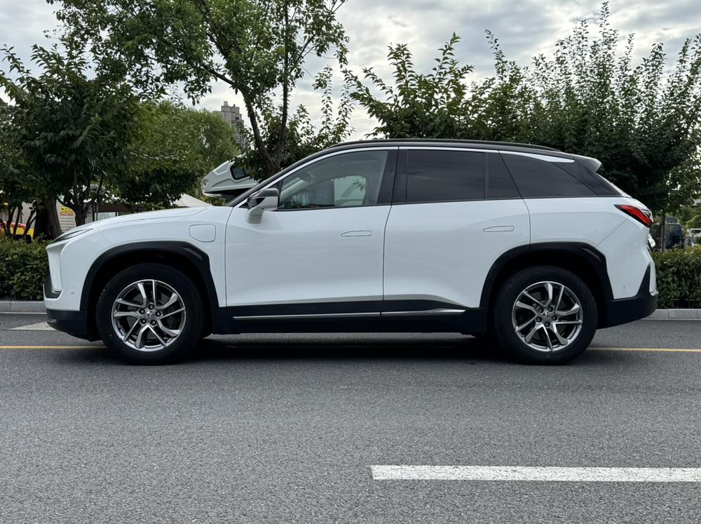 NIO NIO ES6