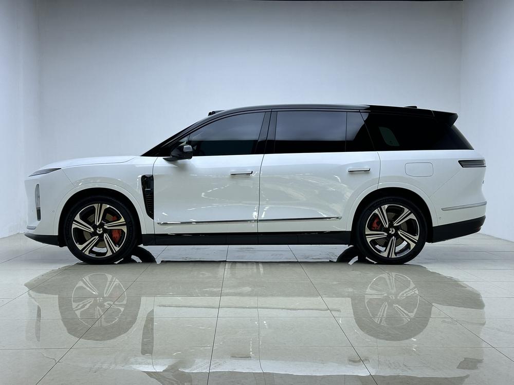 NIO NIO ES8
