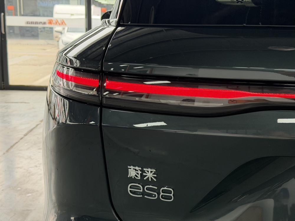 NIO NIO ES8