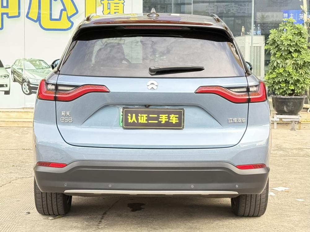 NIO NIO ES8