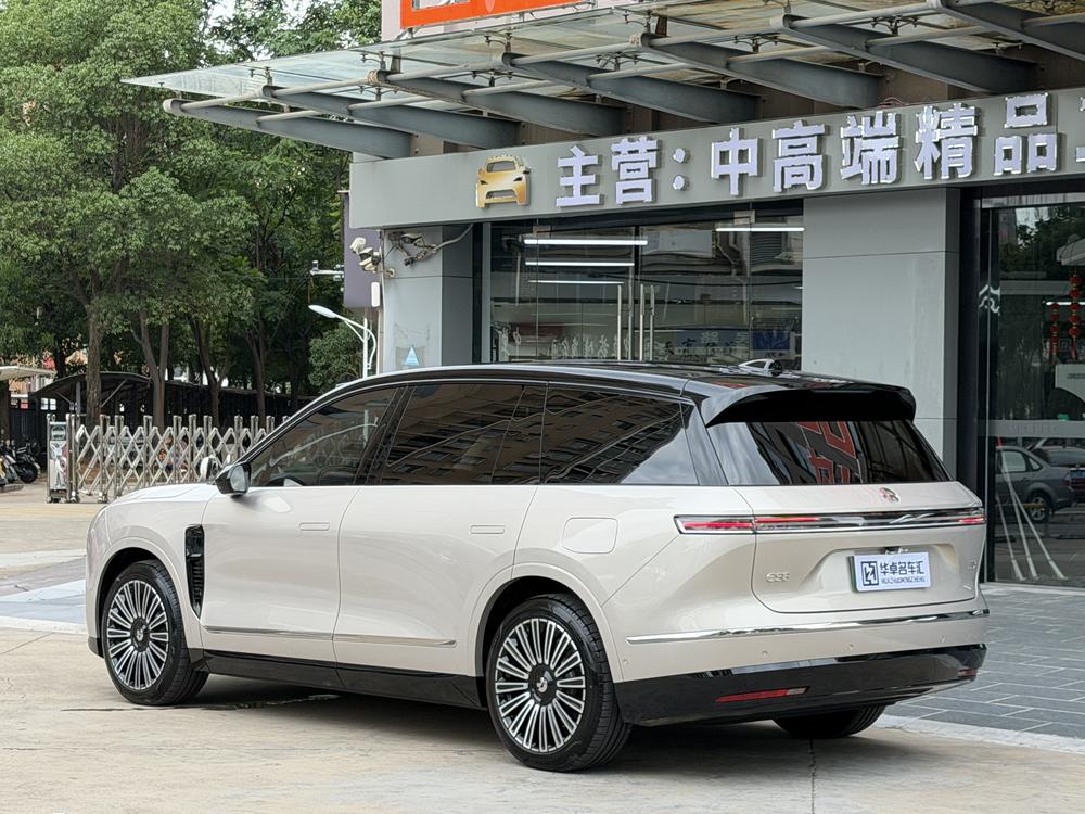 NIO NIO ES8
