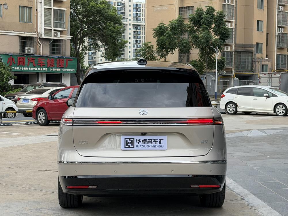 NIO NIO ES8