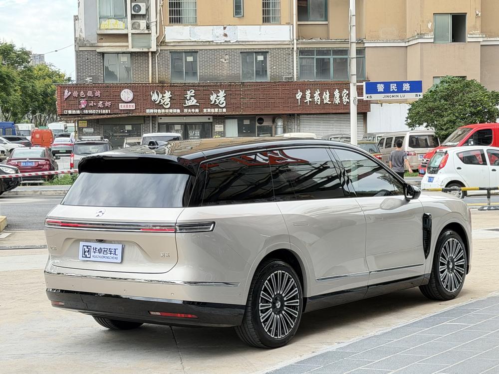 NIO NIO ES8