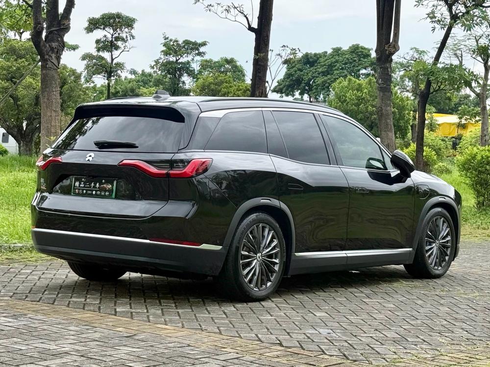 NIO NIO ES8