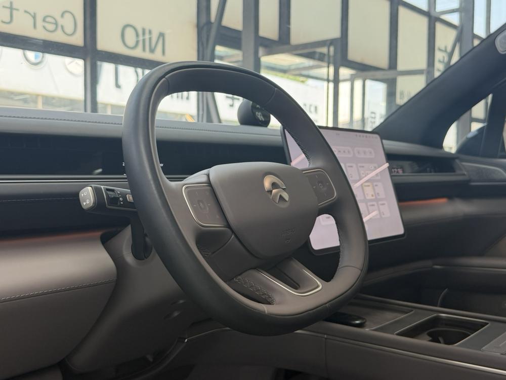 NIO NIO ES8