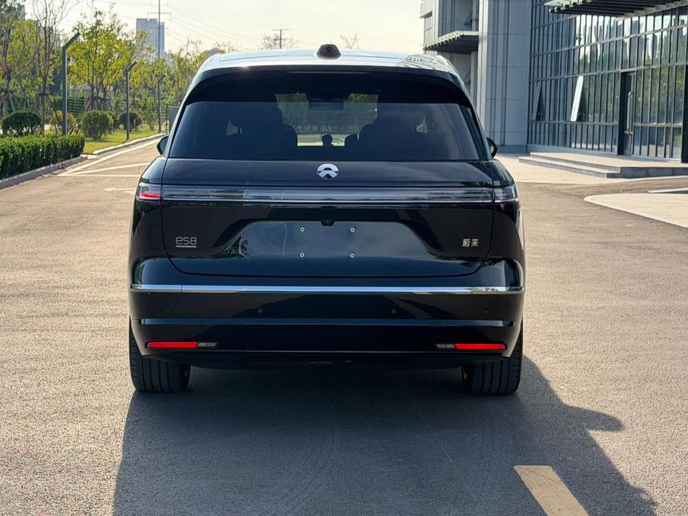 NIO NIO ES8
