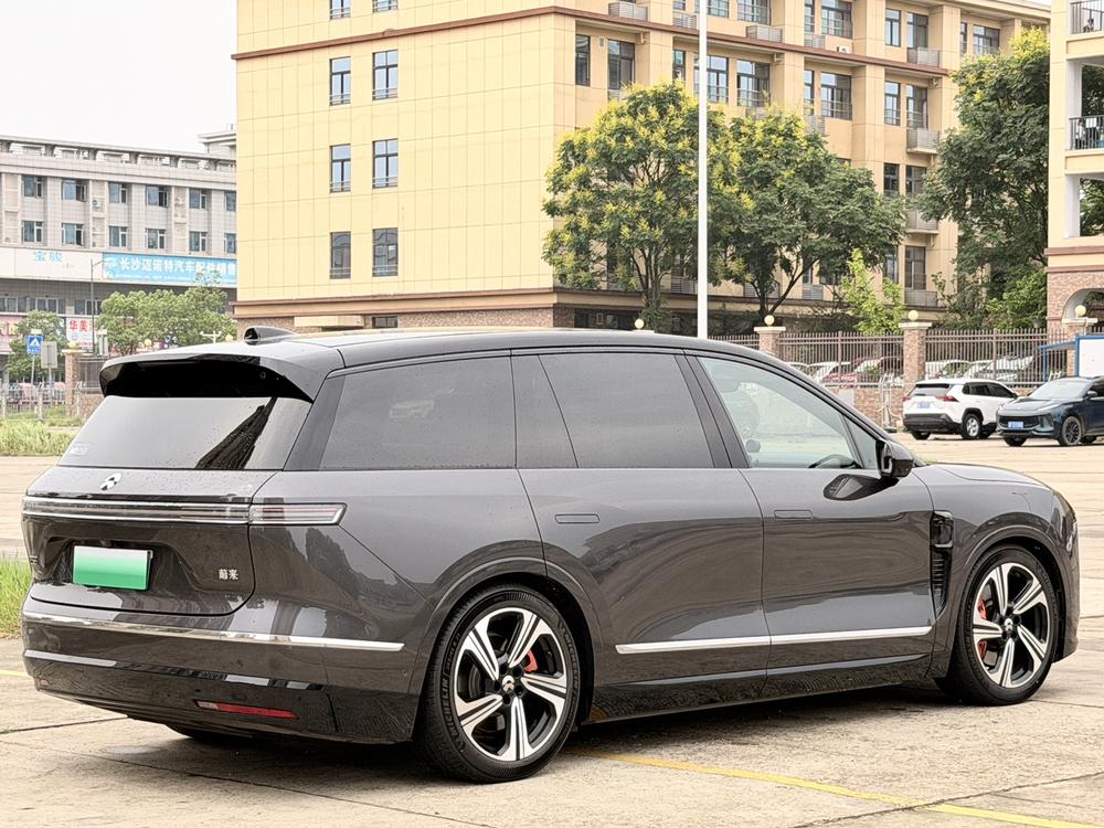 NIO NIO ES8