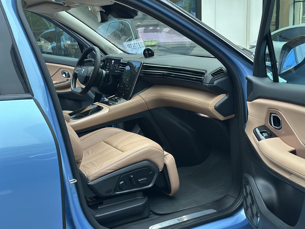 NIO NIO ES8