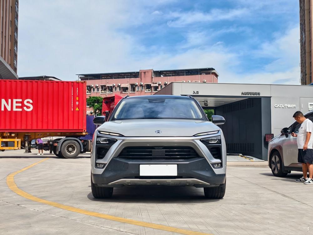 NIO NIO ES8